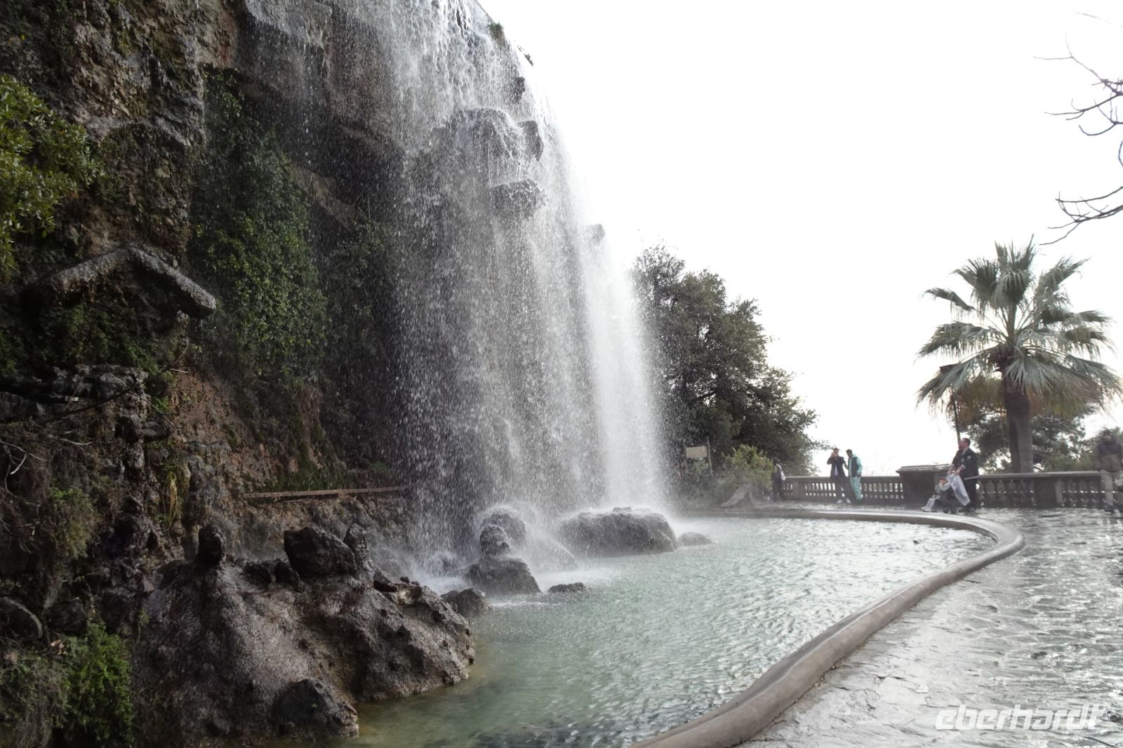 Tag 4 26.01.2024 Spaziergang zum Wasserfall auf dem Burgberg von Nizza