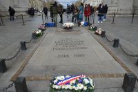 Tag 2, 29.03.2024 Stadtrundfahrt, Grabmal des unbekannten Soldaten