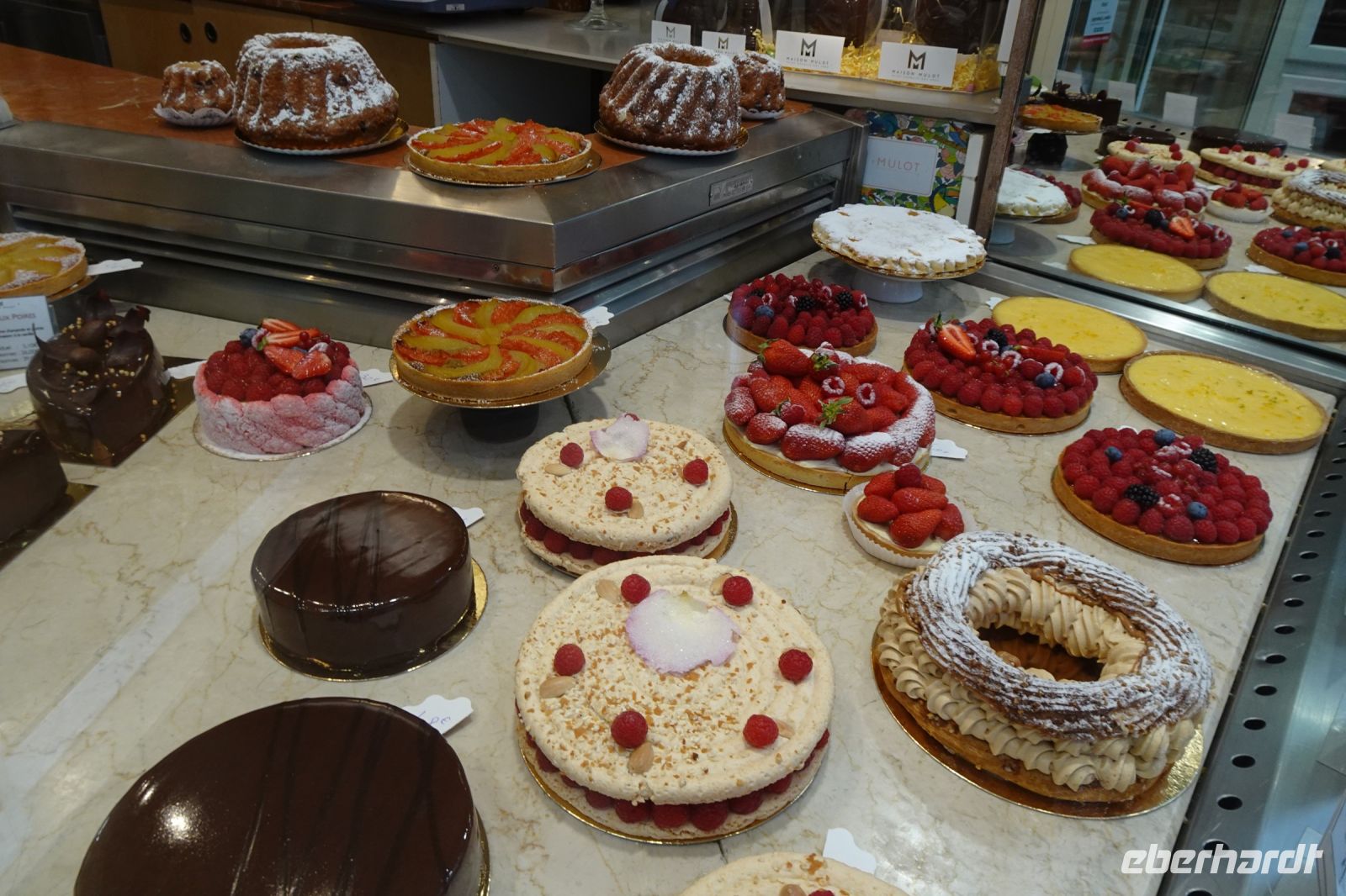 Tag 5, 01.04.2024, Auslage einer Pâtisserie