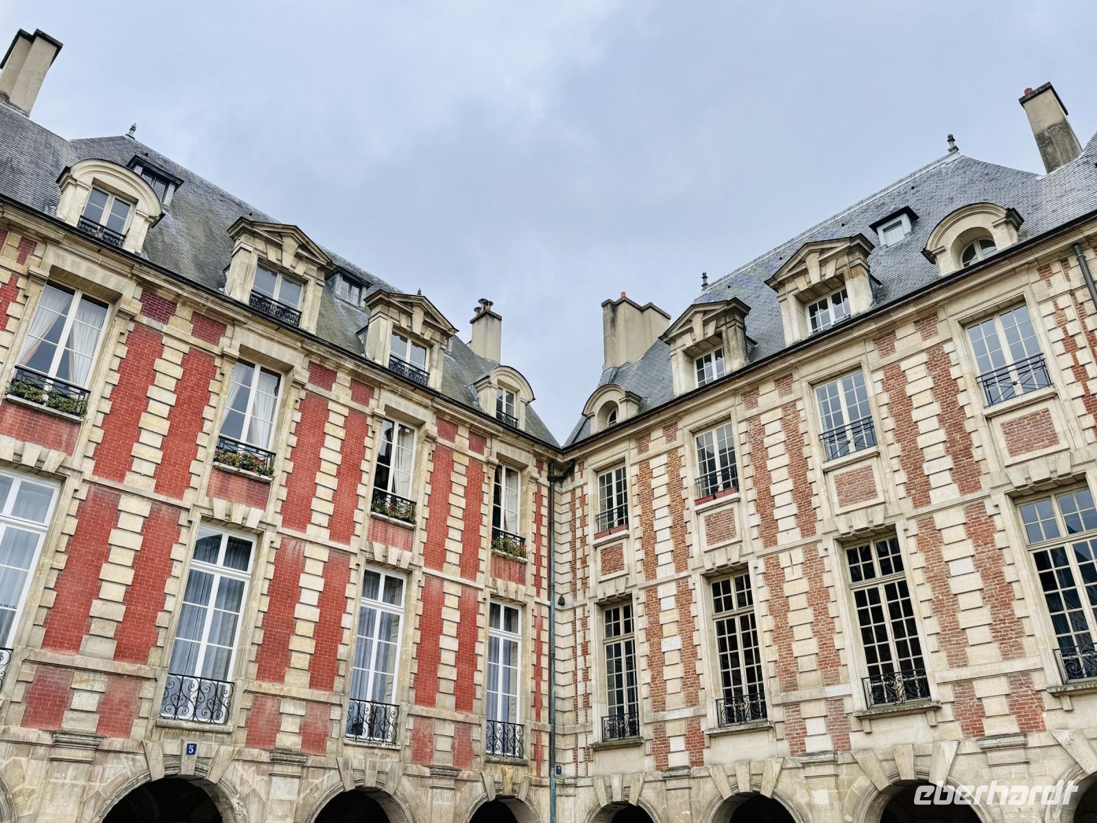 Place des Vosges im Marais-Viertel