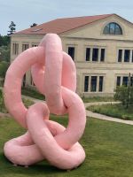 Provence Intensiv - Ein Kunstwerk im Garten des Luma-Komplexes in Arles