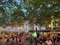 Provence Intensiv - Die Fete de la Musique auf dem Place Forum in Arles