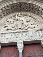 Provence Intensiv - Der Tympanon des Kirchenportals von St. Trophime
