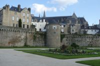 Blick auf die Stadtmauer von Vannes