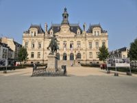 02 Rathaus Vannes.jpg