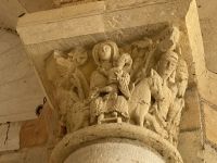 RADREISE LOIRE 3.-11.9.24: Säulenkapitell im Nartex von St. Benoit