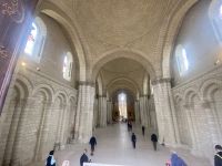 RADREISE LOIRE 3.-11.9.24: Im Innern der Abteikirche von Fontevraud