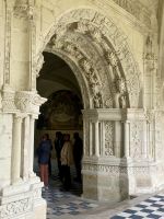 RADREISE LOIRE 3.-11.9.24: Eingang zum Kapitelsaal in Fontevraud