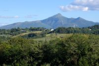 Pyrenäen au der einen Seite.....