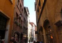 enge Gasse in der Altstadt von Lyon