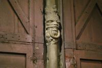 Der Teufel am Eingang