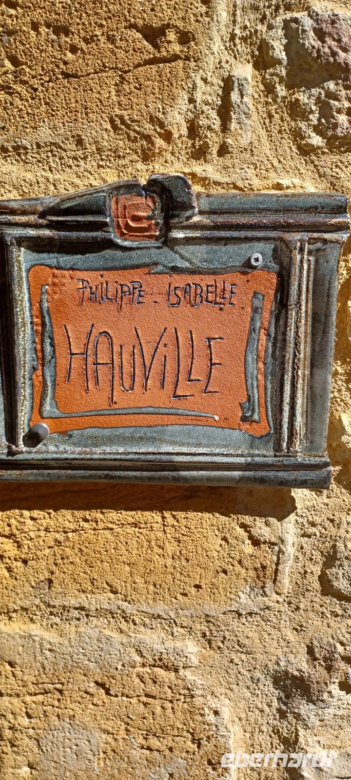 Namensschilder am Haus in Oingt