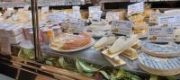 Markthalle Avignon - Käsevielfalt