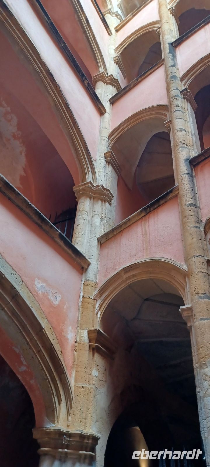 Lyon: Innenhof mit Renaissancegalerie