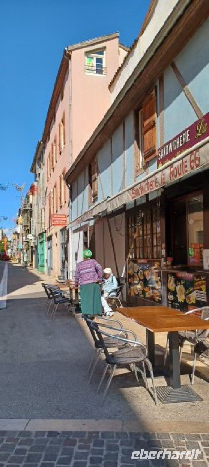 Oingt -Geschäftsstraße