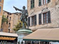 20241016_113011, hier sieht man noch die Einschusslöcher an seinem Haus.jpg