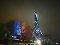 31.12.2024 Funkelnder Eiffelturm zum Jahreswechsel
