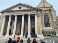 französisch- Cathédrale Saint-Pierre, mit Säulenportikus aus dem 18. Jhdt.