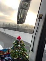 Der Weihnachtsbus auf dem Weg...