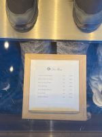 Das ganze Outfit: 18.910,– Franken oder 20.990,– Euro ;-)