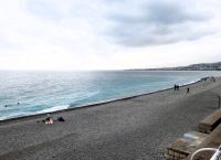 Strand von Nizza im Februar