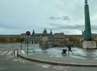 Fahrt im Bus zum Louvre