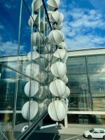 Perlen an der Säule