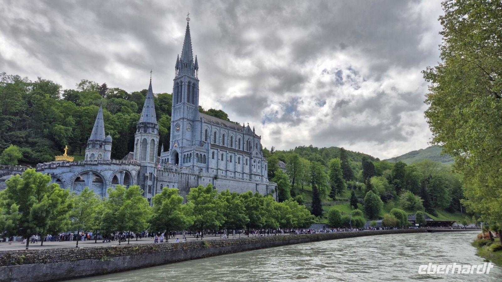 Lourdes: Heiligtum