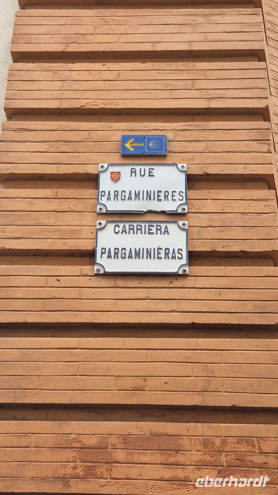 Zweisprachige Straßenschilder in Toulouse