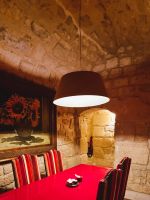 Tag 05 Zum Abendessen auf den Eiffelturm 08 Gemütlicher Ausklang im Gewölbekeller des Hotels