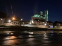 …. Mantes-la-Jolie, beim Vorfahren….