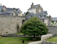 an der Stadtmauer von Vannes