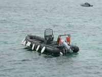 Zodiac-Boot bei den Chaussey-Inseln