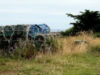Hummernkörbe bei schlechtem Licht in St.Nicolas