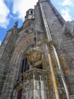 die Außenkanzel von Saint-Aubain