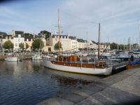 im Hafen von Vannes am Abend