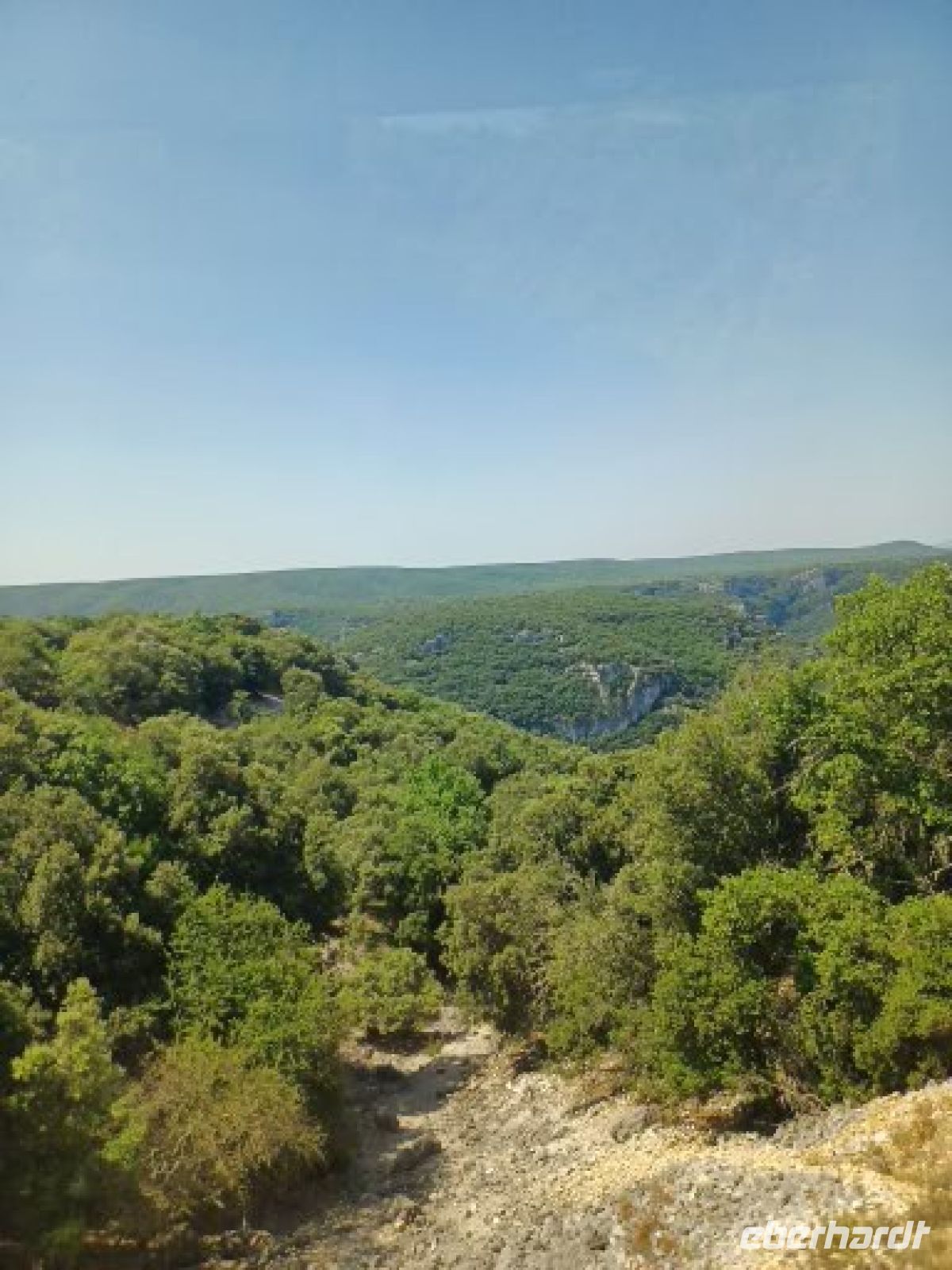 Ardèche -Blick über die Höhenzüge der Region