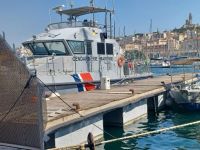 Marseille-Yachthafen mit Marineboote