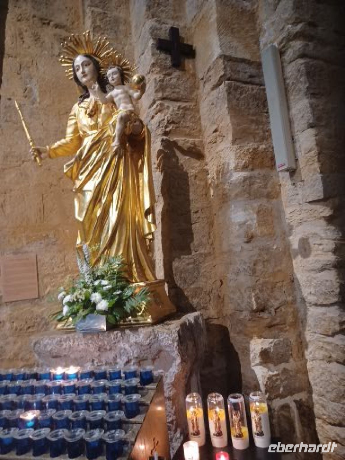 Saintes -Maries  - de la- Mer -die Wallfahrtskirche