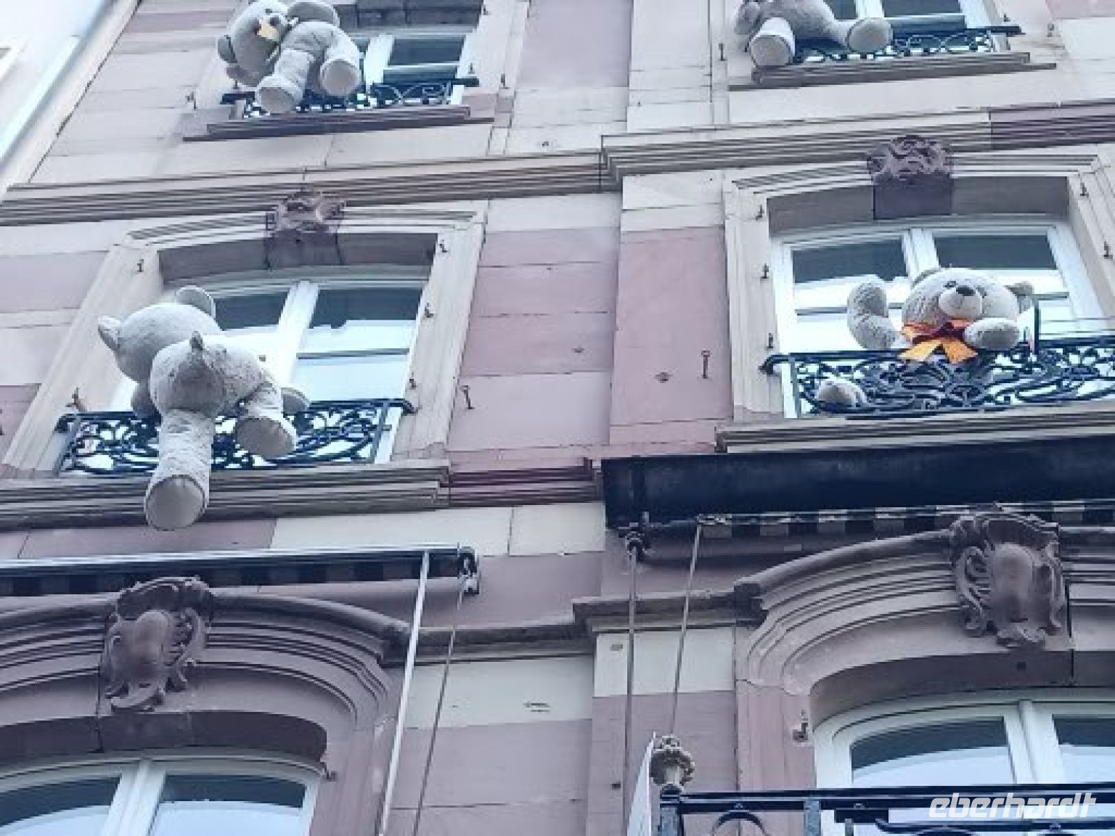 Vorsicht -nicht abstürzen!