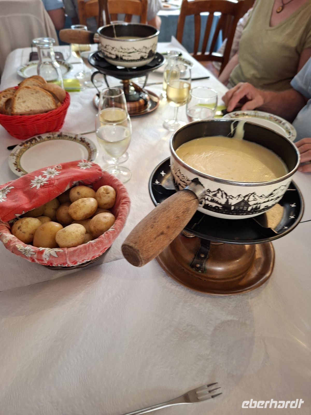 Fondue angerichtet