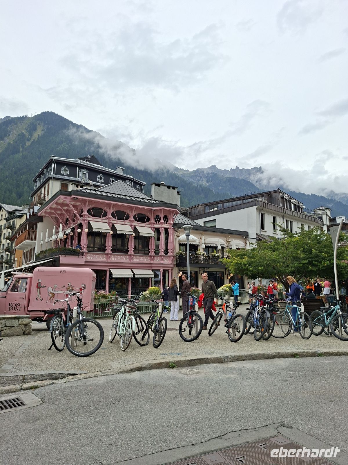 Café rosé in Charmonix