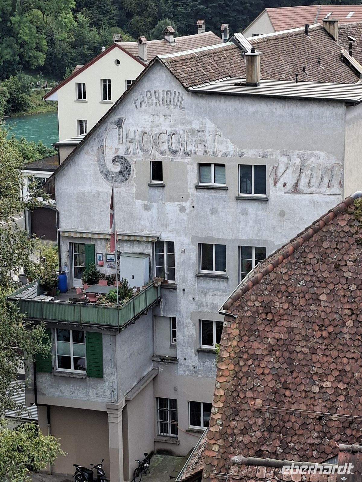 Bern- Blick auf eine alte Schokoladenwerkstadt