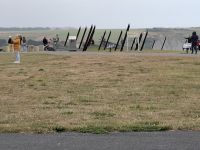 Bunker bei Asnelle, Normandie-Landungsküste, Abwehrspieße gegen Lastensegler