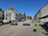 Weg zum umfriedeten Pfarrhof von Guimiliau