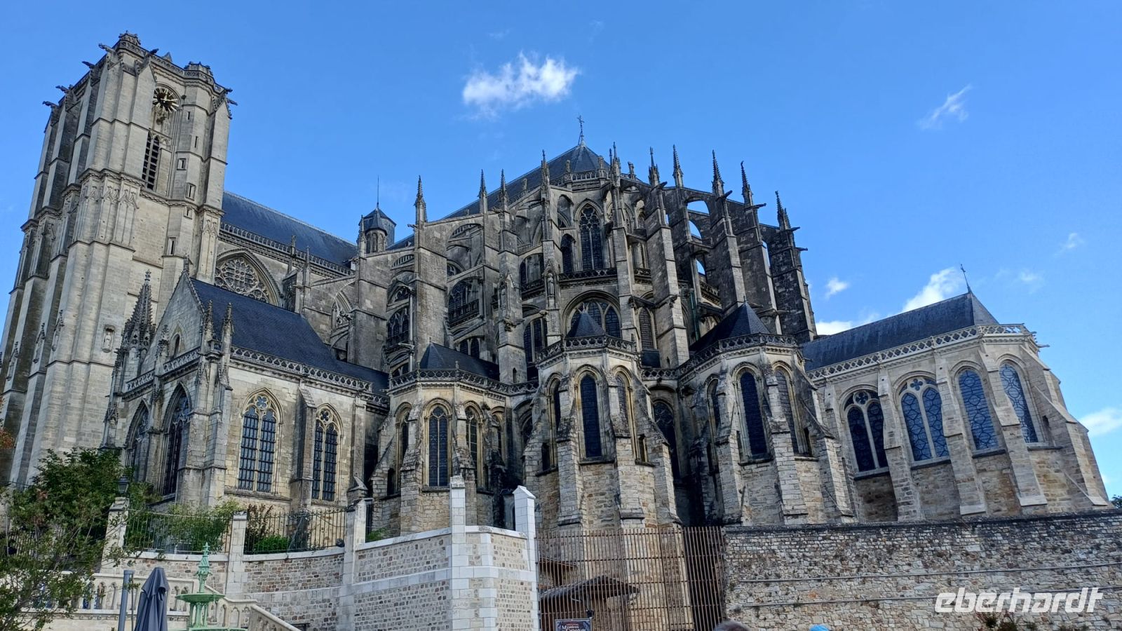 1. Kathedrale Saint-Julien in Le Mans.jpg
