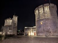 4. Hafentürme in La Rochelle.jpg