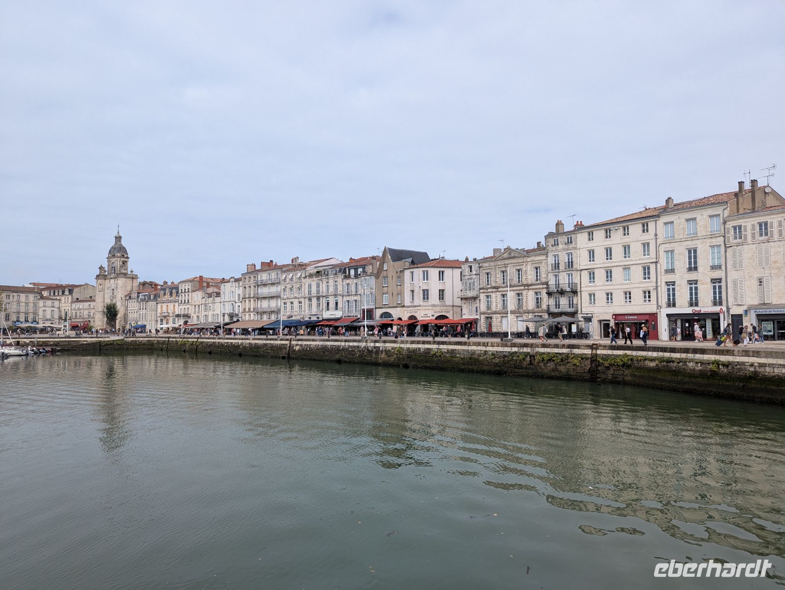 6. Der alte Hafen von La Rochelle am Tag.jpg
