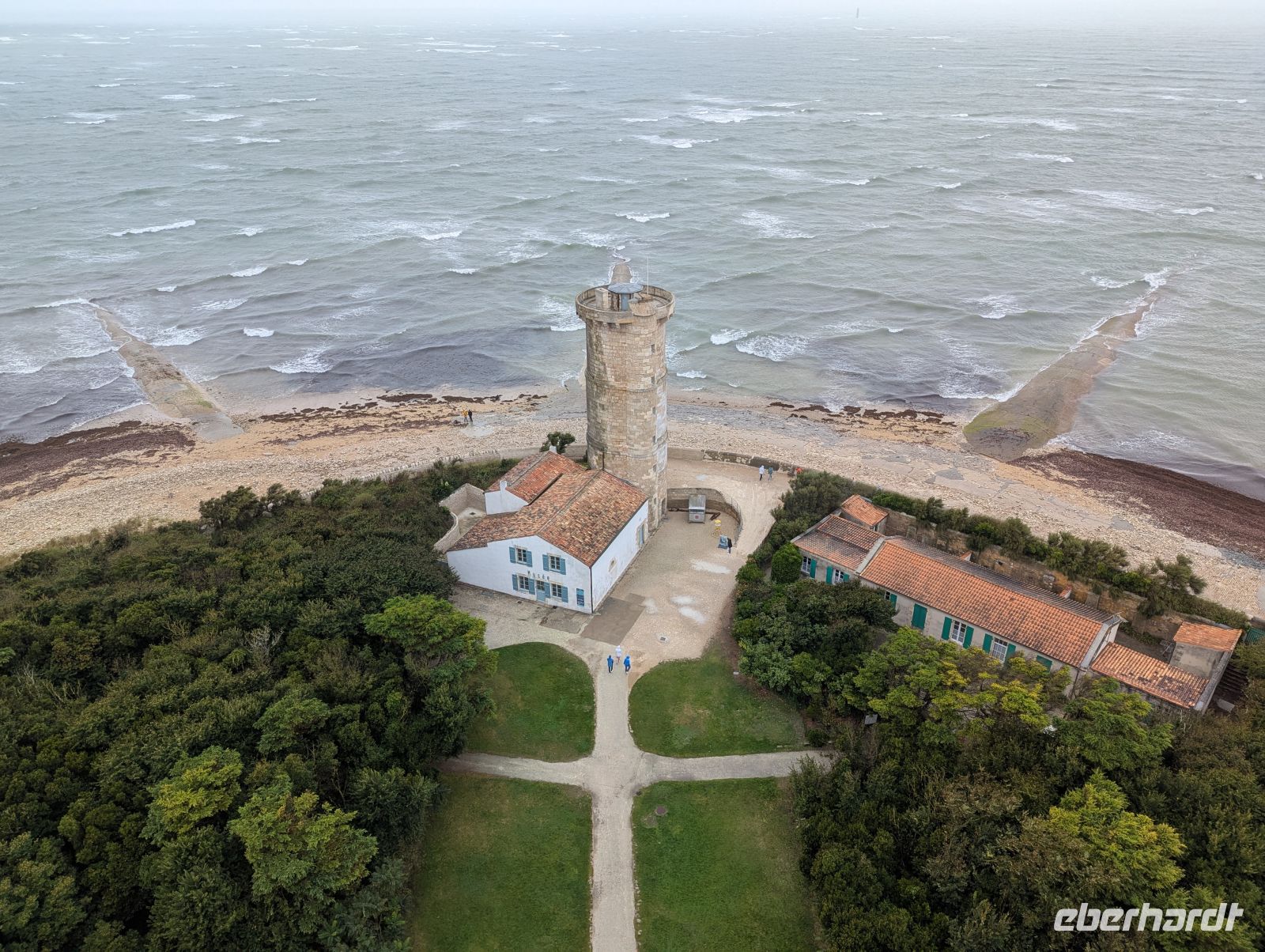 24. Blick vom Leuchtturm Phare des Baleines auf der Île de Ré.jpg