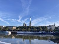 Die Kathedrale zeigt sich schon.